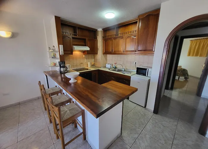 San Marino 6 * Los Cristianos (Tenerife)